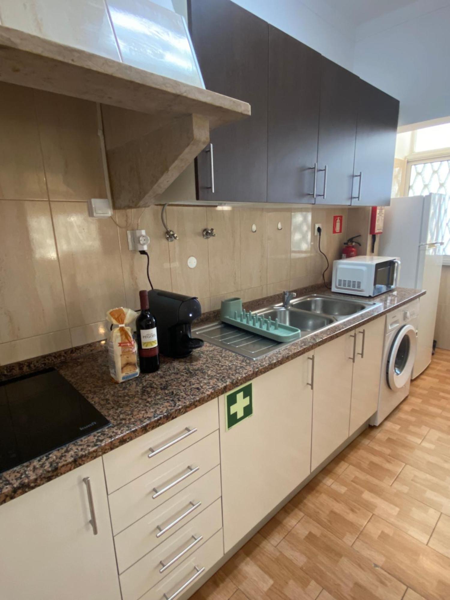 Almada Central Apartment Экстерьер фото